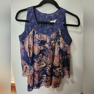 Daniel Rainn cold shoulder top nwt small